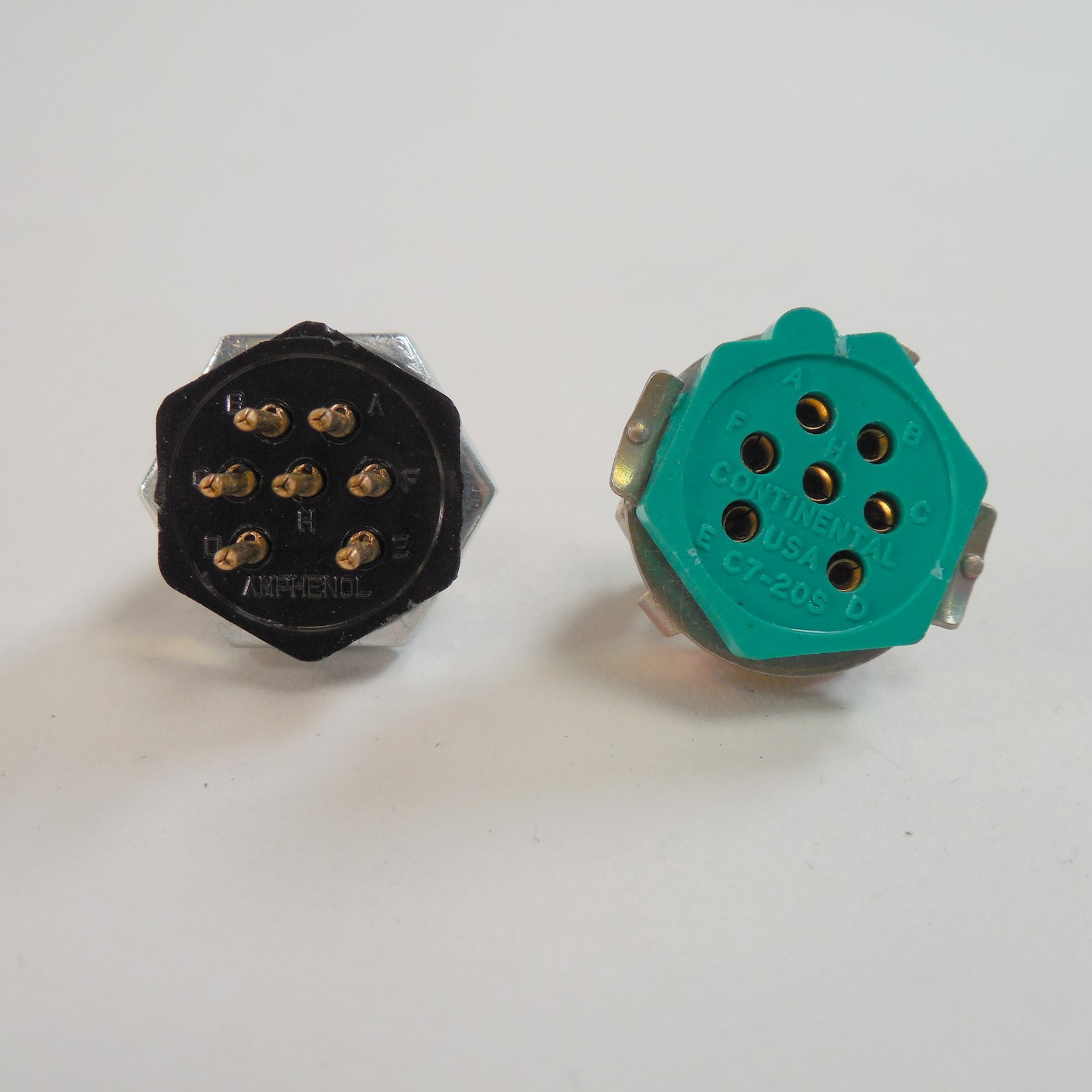 Amphenol 126-191 & CCC C7-20SVRN 7-Pin/7-Socket Mated Hex Connector Set NEW
