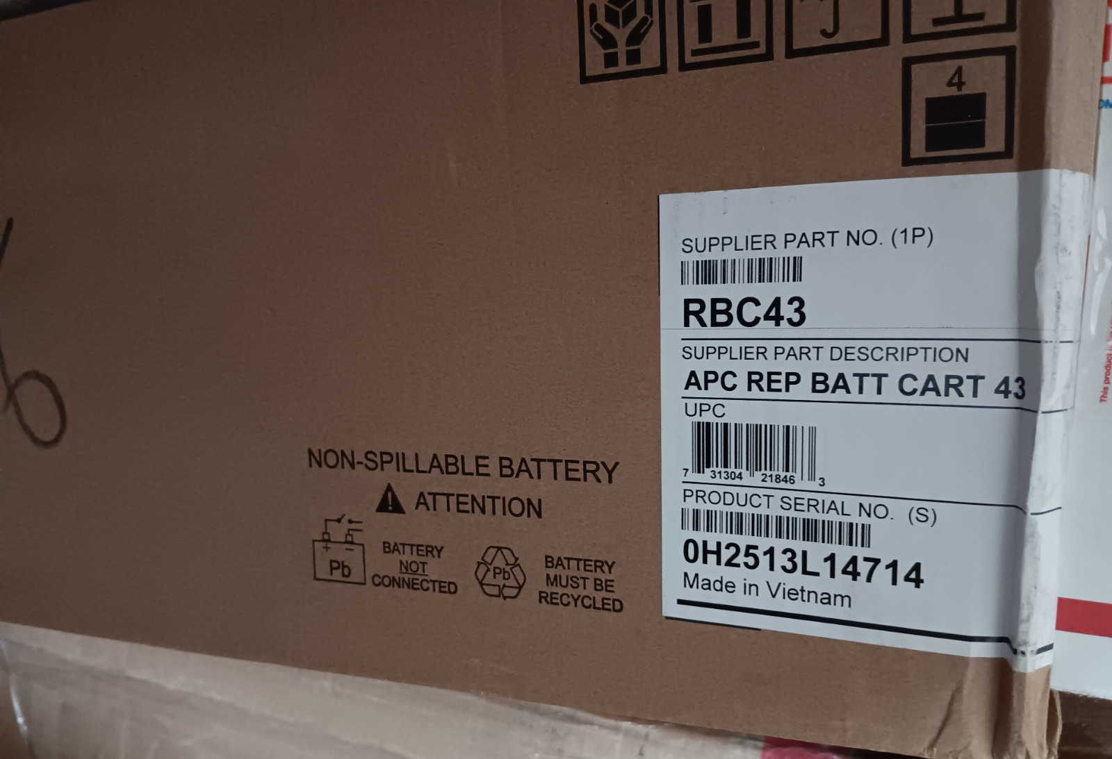 APC RBC43 Replacement Battery Cartridge #43 - Maintenance-free Lead Acid. SEALED