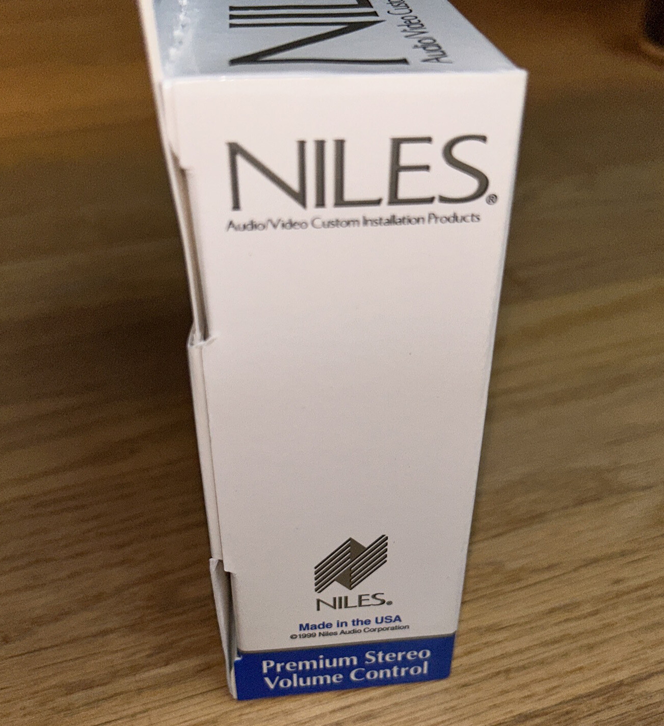New in Box - NILES VCS-2D PREMIUM STEREO VOLUME CONTROL - Black