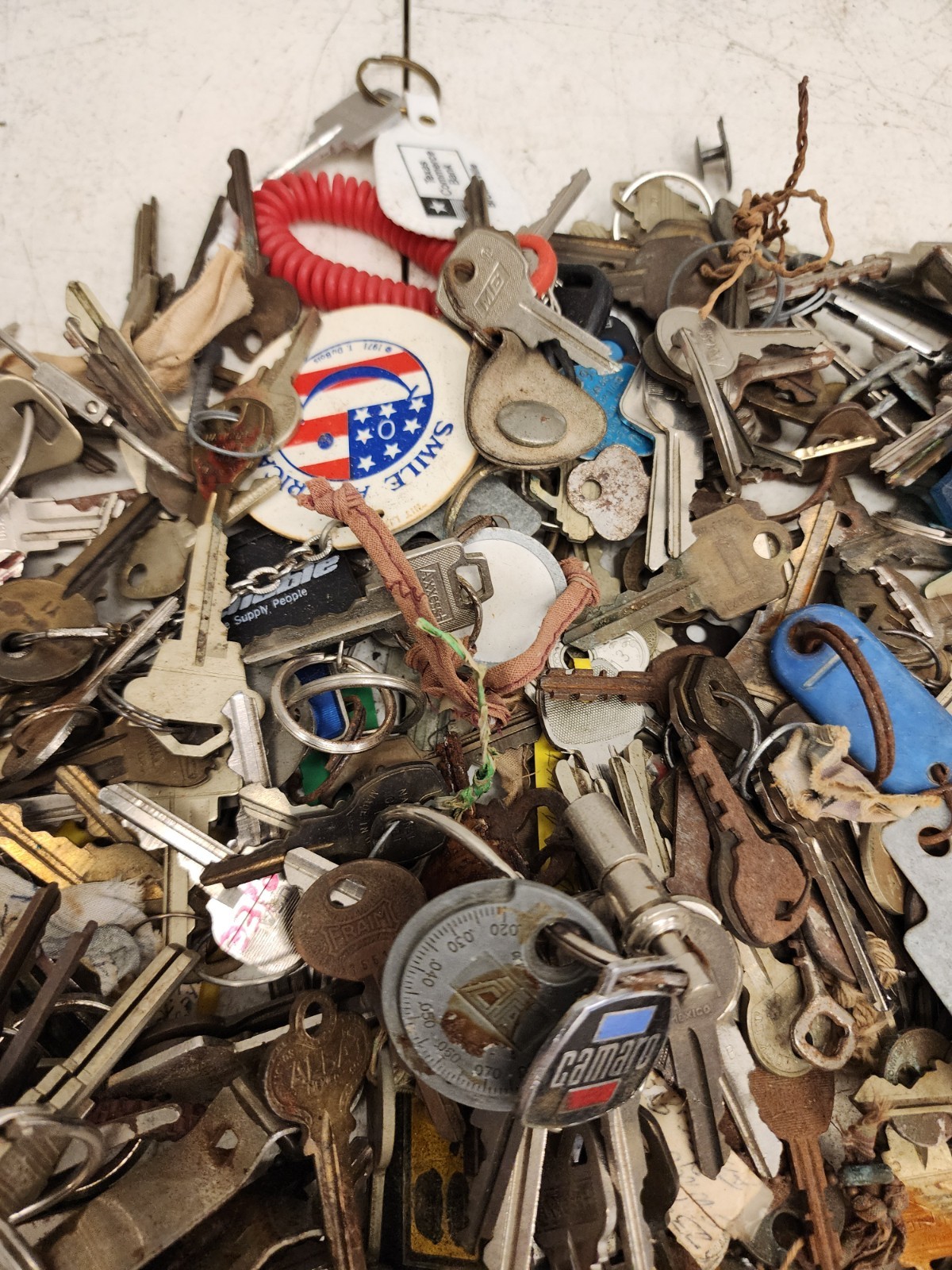 Keys Qty 100+ Assorted Mix, Various Kinds, Great for Crafts.