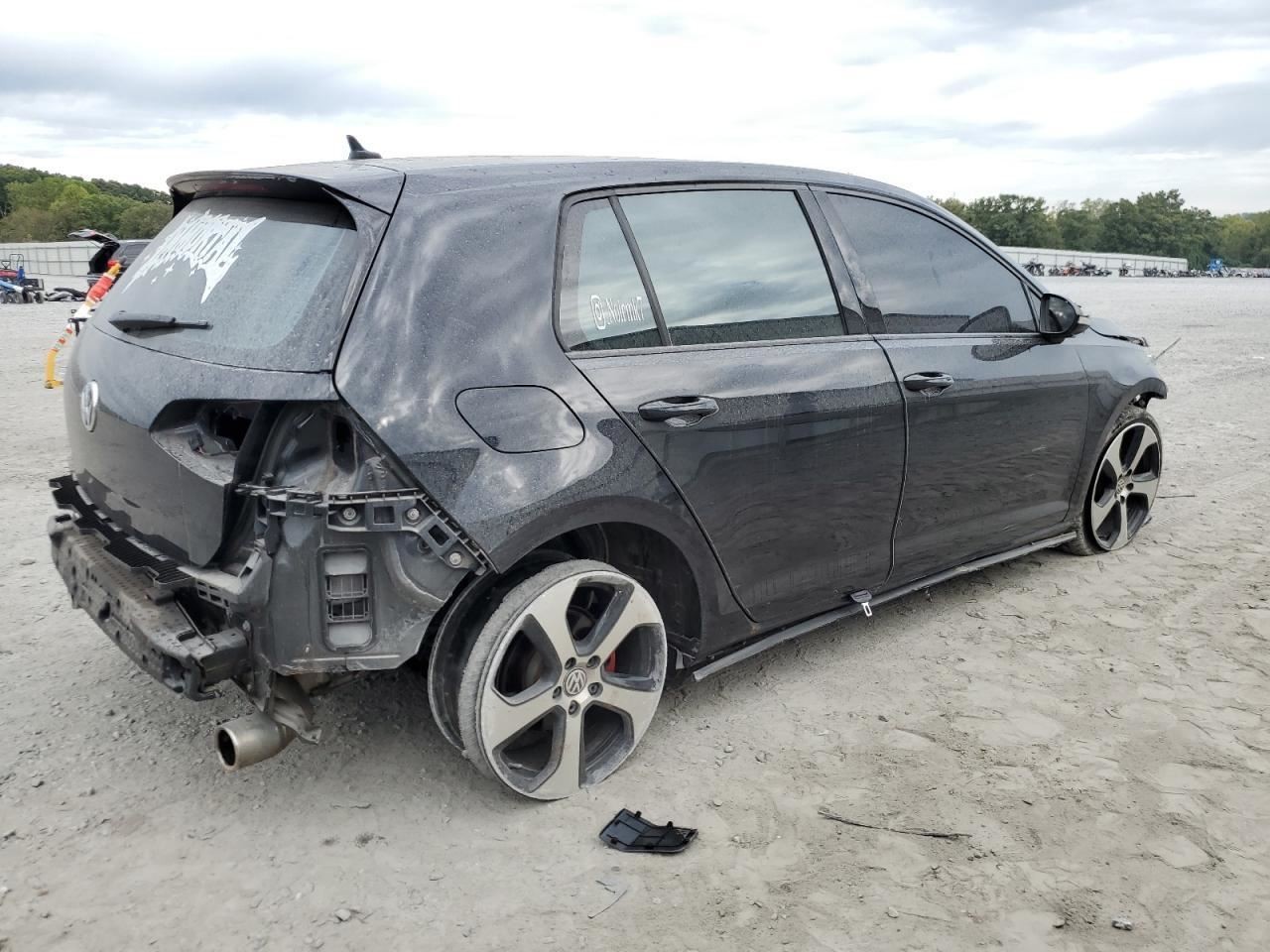 GTI 2018 Glove Box 4912402