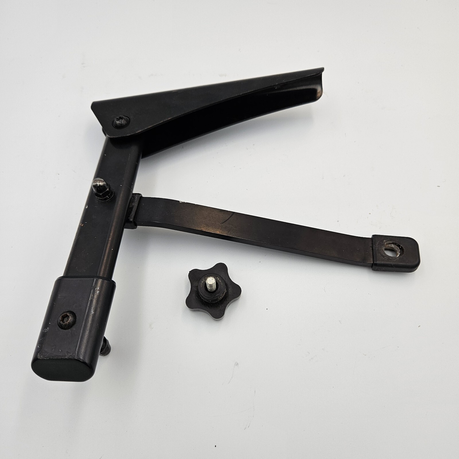 Right Armrest Assembly for the Drive Medical ZooMe Flex Scooter No Pad
