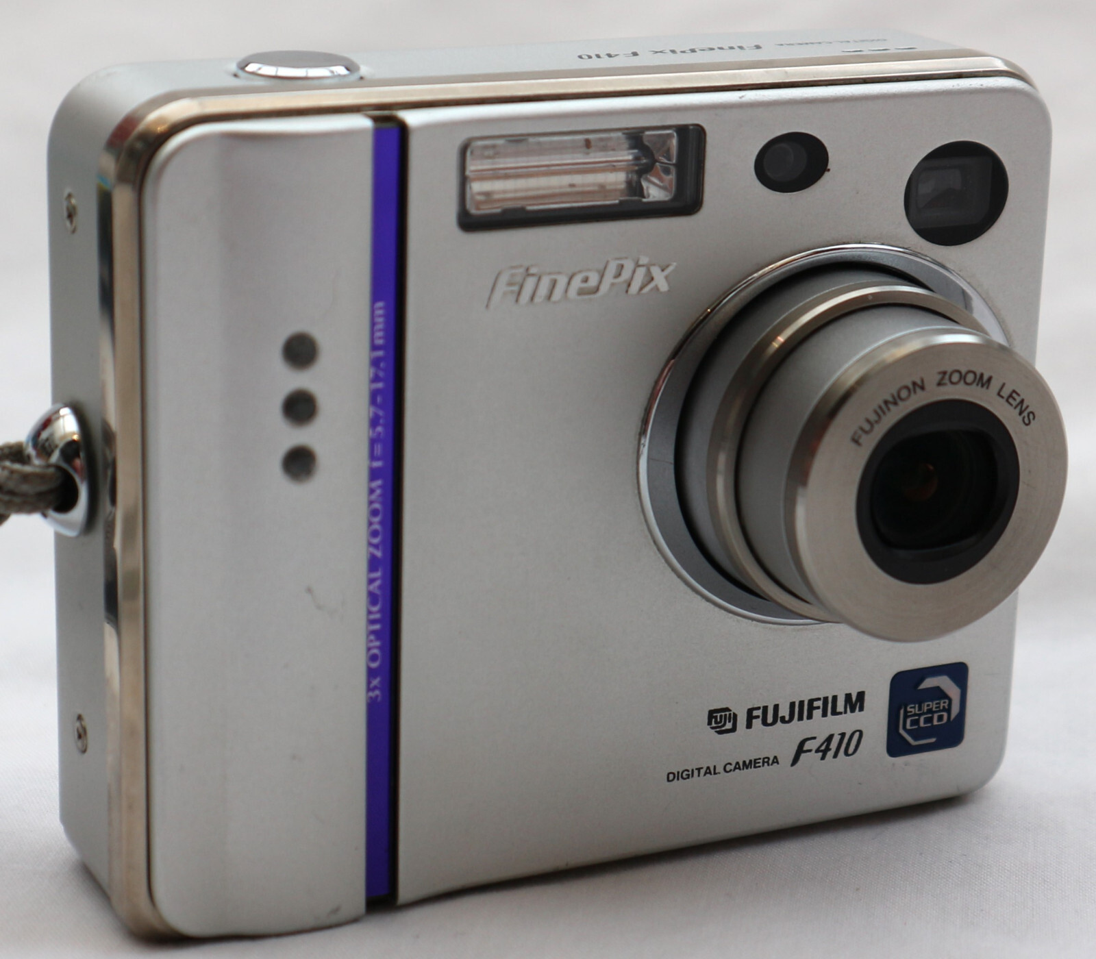 Fujifilm FinePix F410 Digital Camera 3.1MP + New Battery + Charger + Card FAULTY
