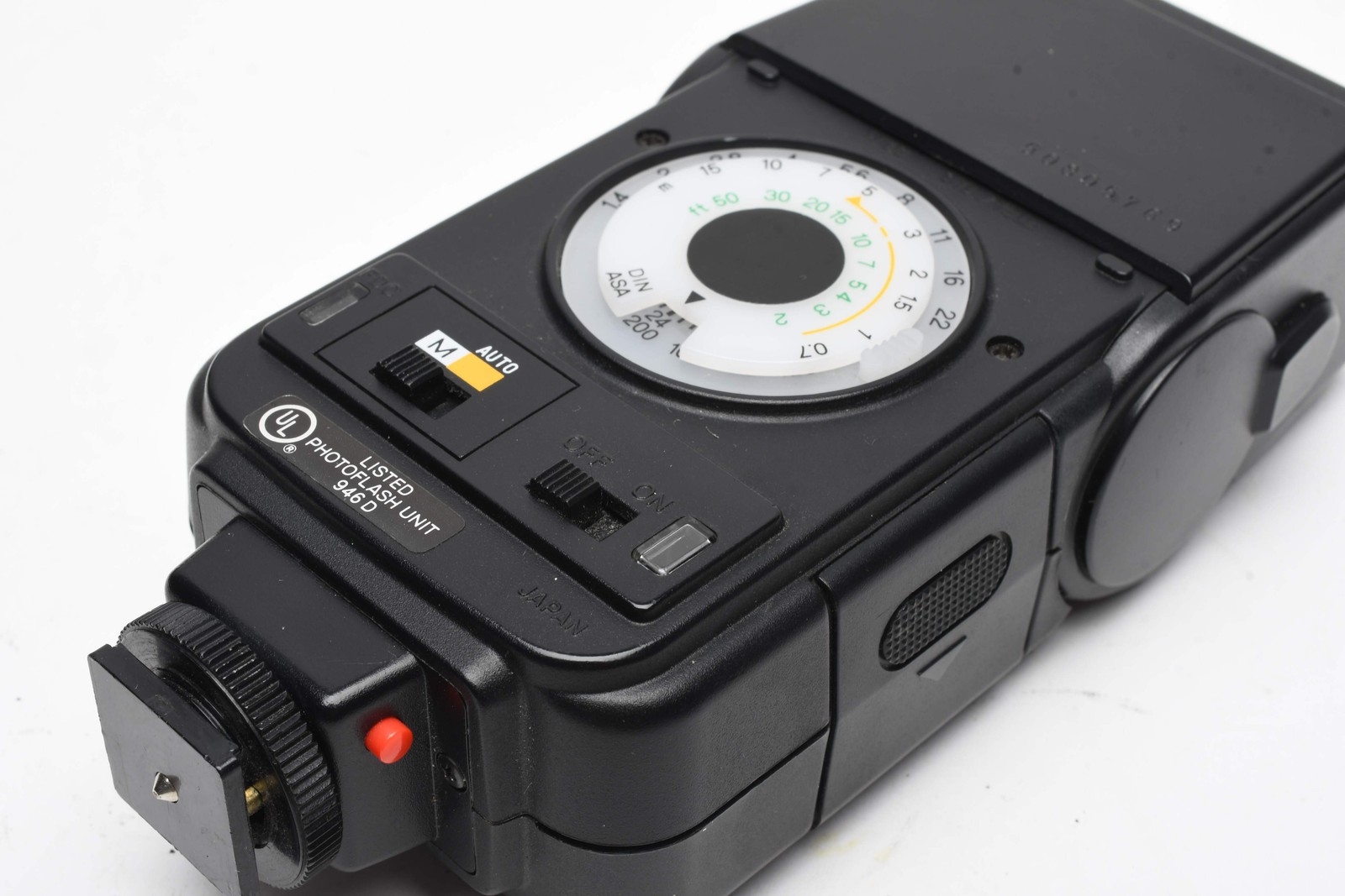 Minolta Auto 128 electronic flash, nice & clean, tested, w/Case+Manual+Diffuser