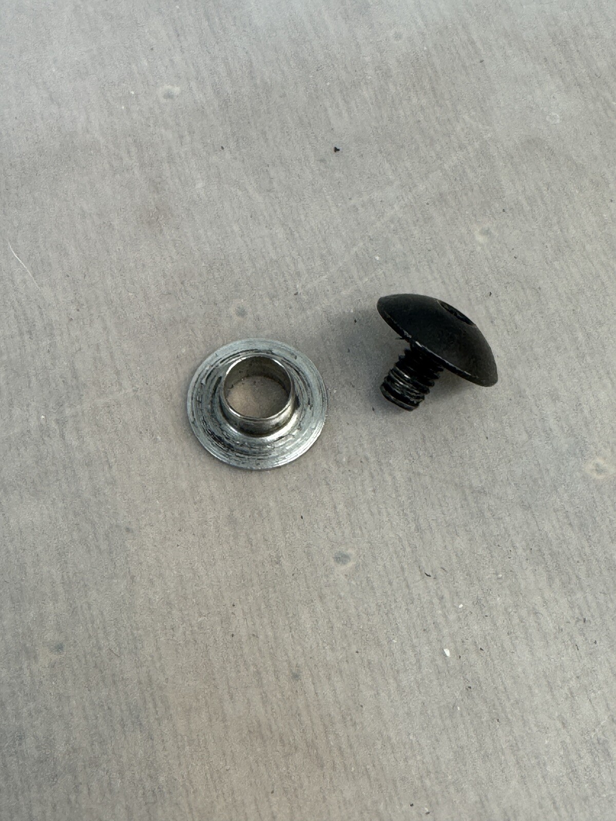 Safariland SLS Hood Pivot Screw and Washer-FREE SHIPPING TODAY!