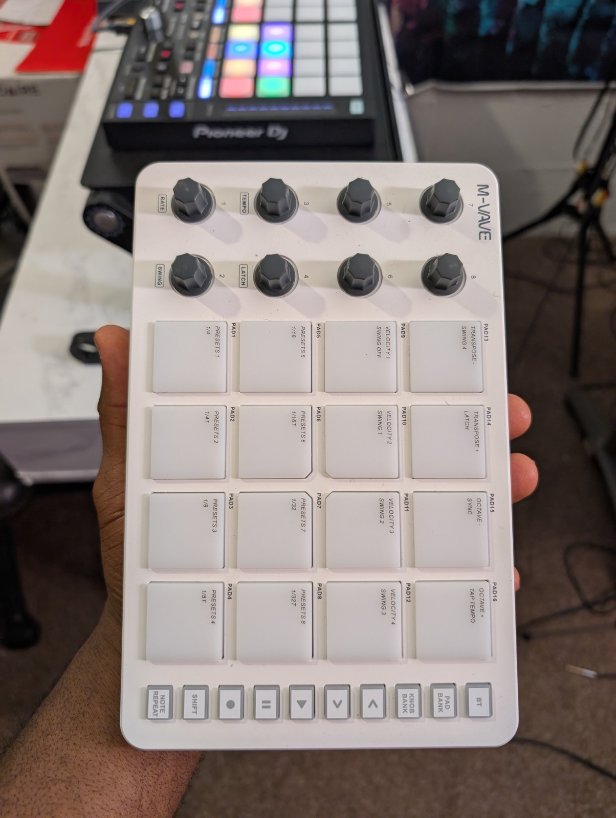 Launch Pad USB-C Interface Portable Wireless MIDI Controller Suitable Percussion