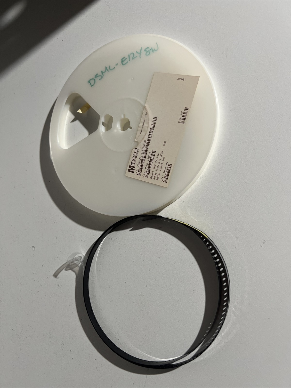 70pcs SML-E12Y8WT86 Yellow 590nm LED Indication - Discrete 2.2V 0603 Digi Reel