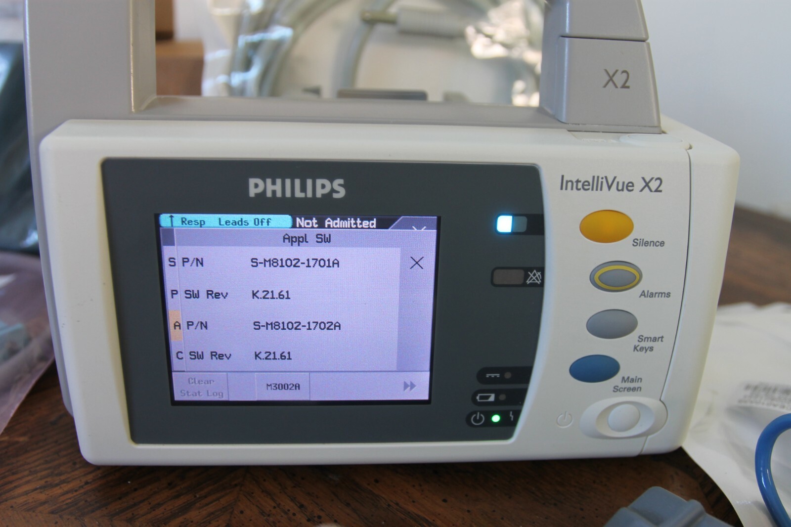 Philips IntelliVue X2/MP2 M3002A & M8023A new charger Kit Clamp all accessories