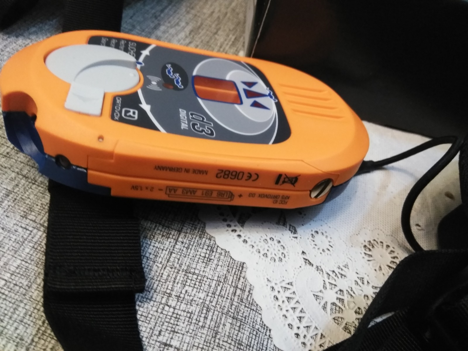 Ortovox d3 Digital Avalanche Transceiver With Chest Strap, case, box manual