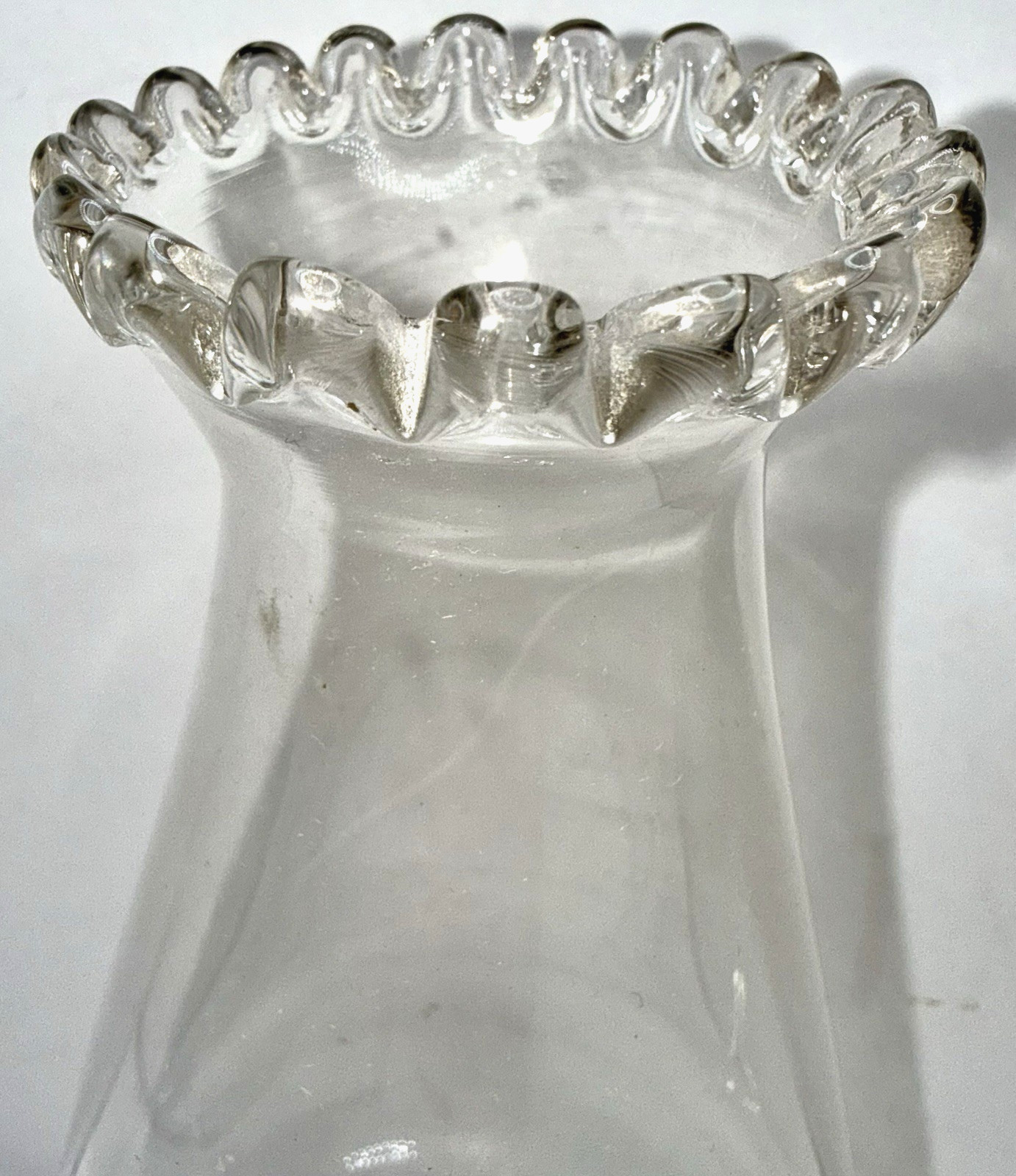 Petal Top Kerosene Oil Lamp Chimney Petal Top Hand Formed 2" x 6 3/8" Glass