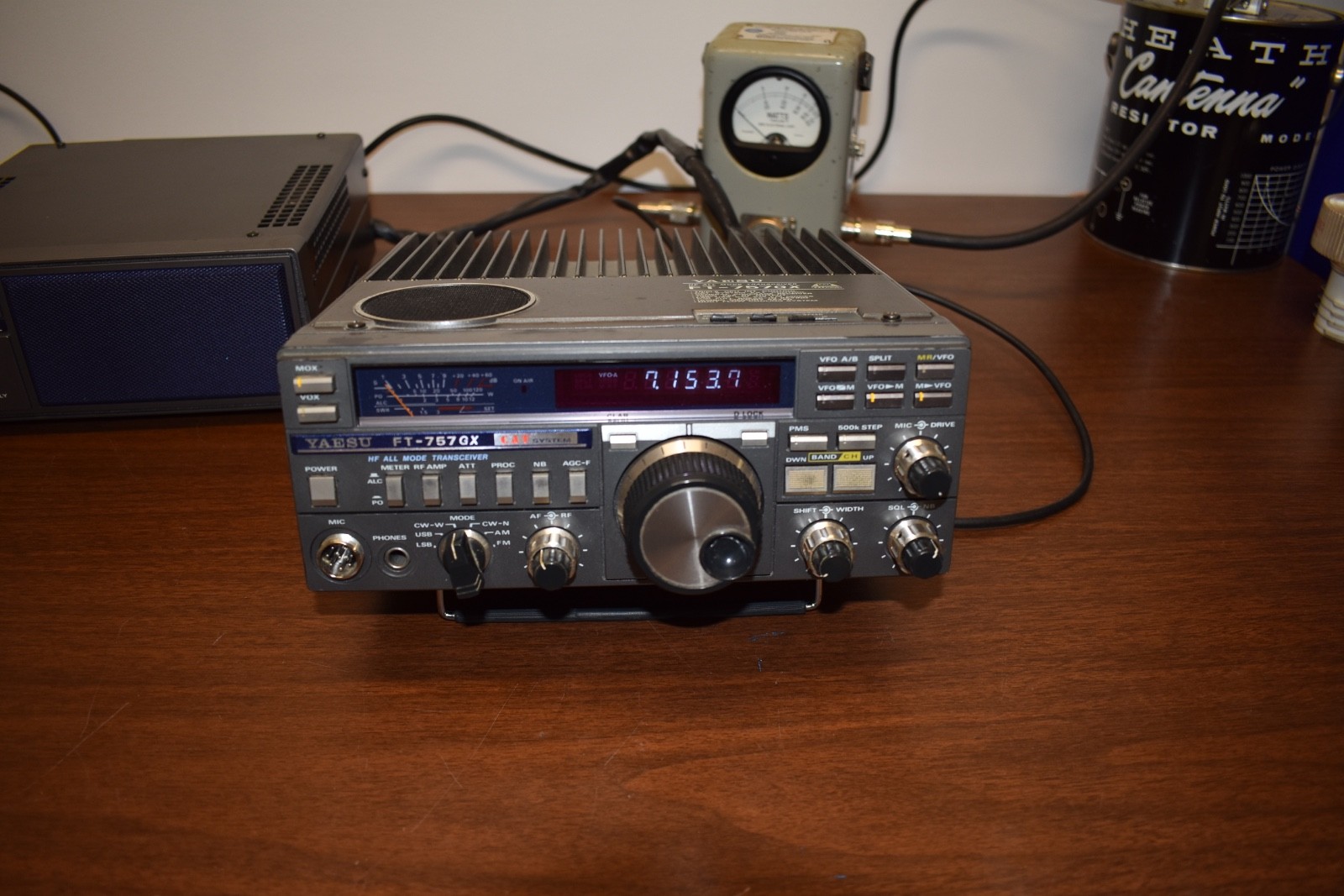 YAESU FT-757GX HF TRANSCEIVER Project