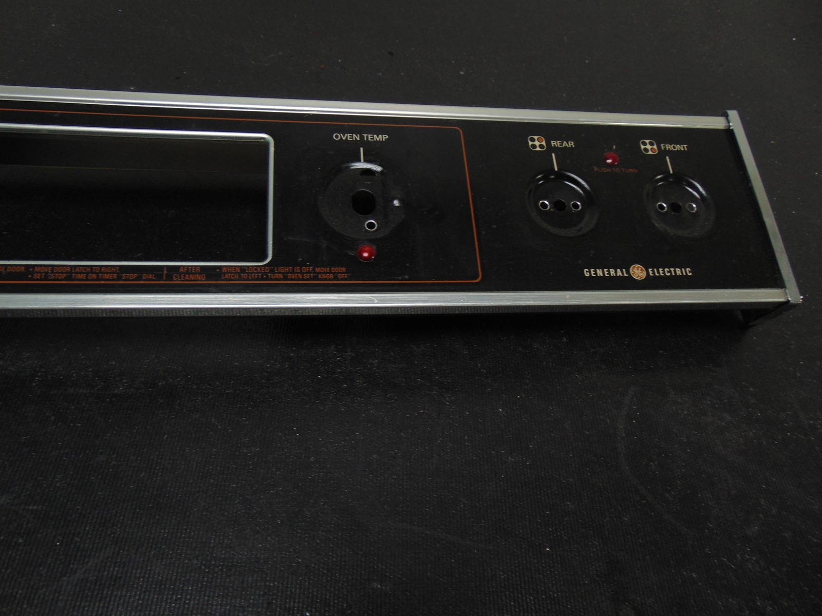 GE Range JBP24G0J4AD Control Panel