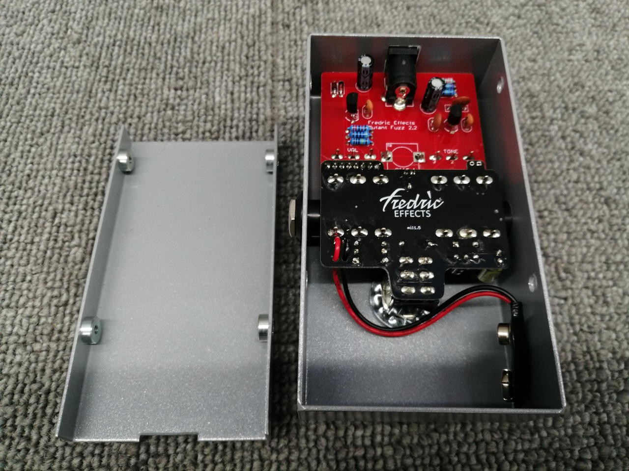 FREDRIC EFFECTS Mutant Fuzz Distortion Effect Pedal