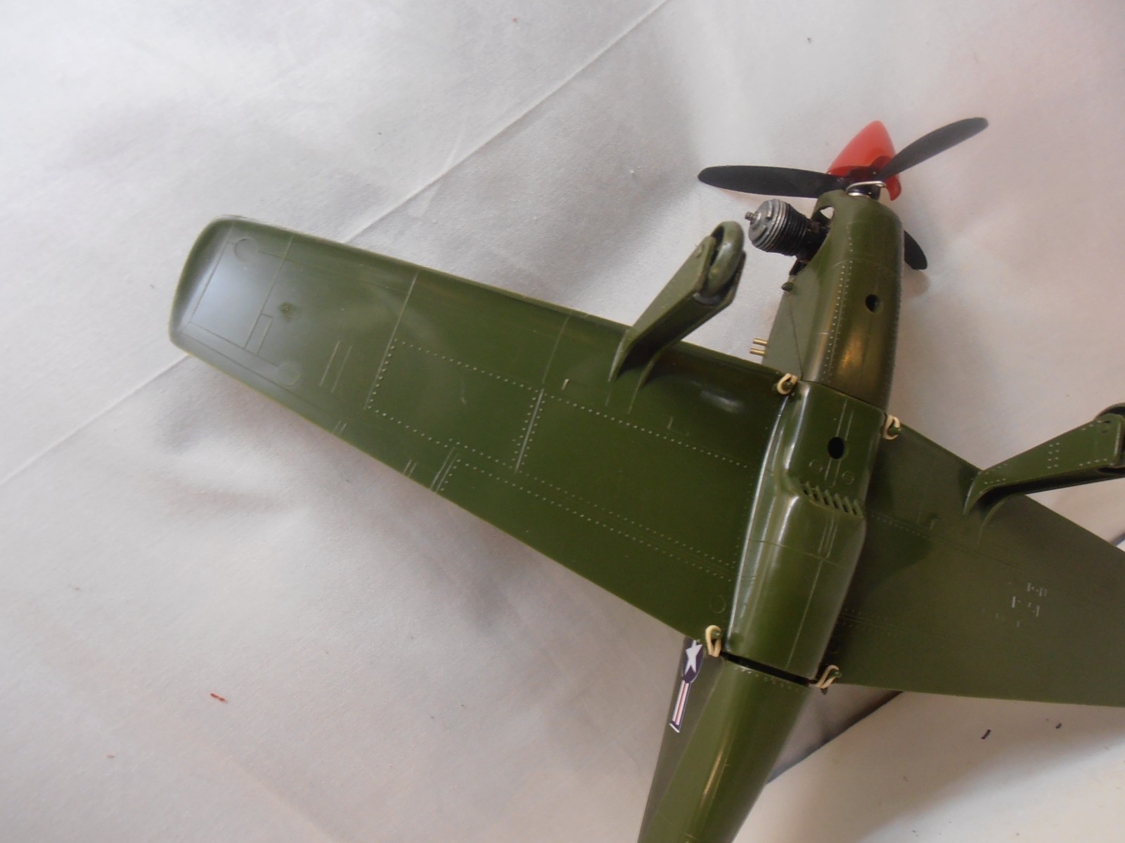 Cox 049 P-51 Avion
