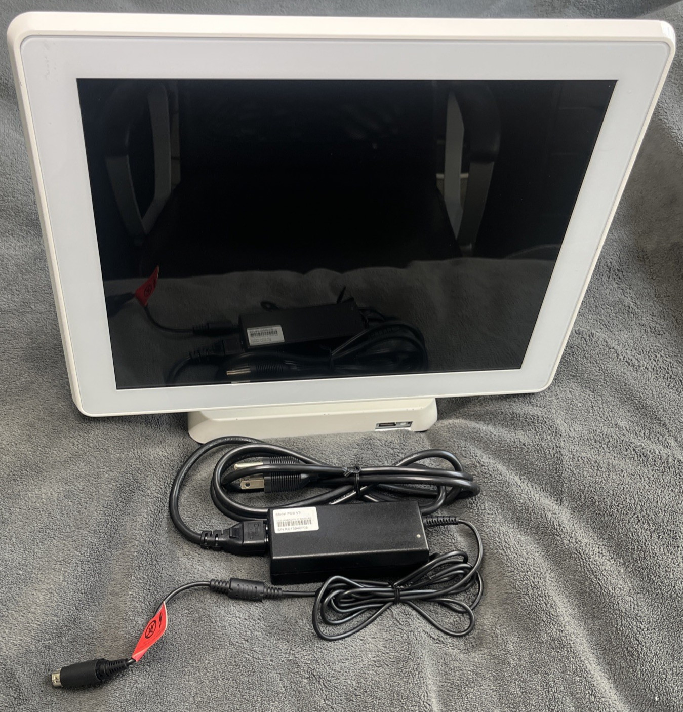 Cake Restaurant POS System v3 w/ Power Cable Cord Powers On White Cleaned
