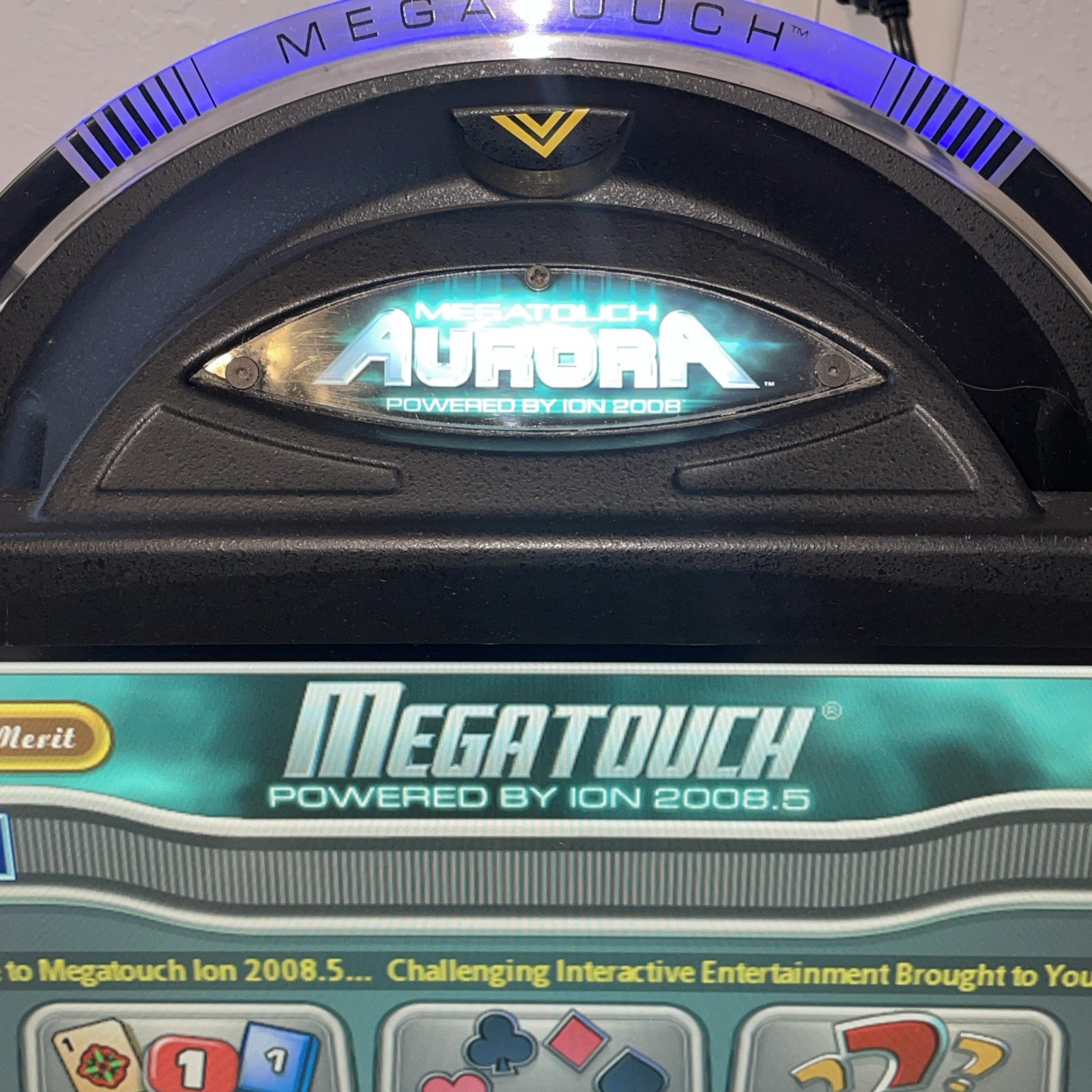 Merit Megatouch Aurora Arcade Machine 2018 Works READ DESCRIPTION FOR DETAILS