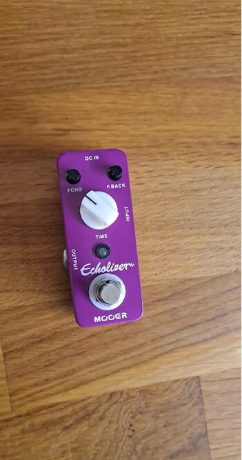 Mooer Echolizer Analog Delay Pedal  (clone of Ibanez AD9)