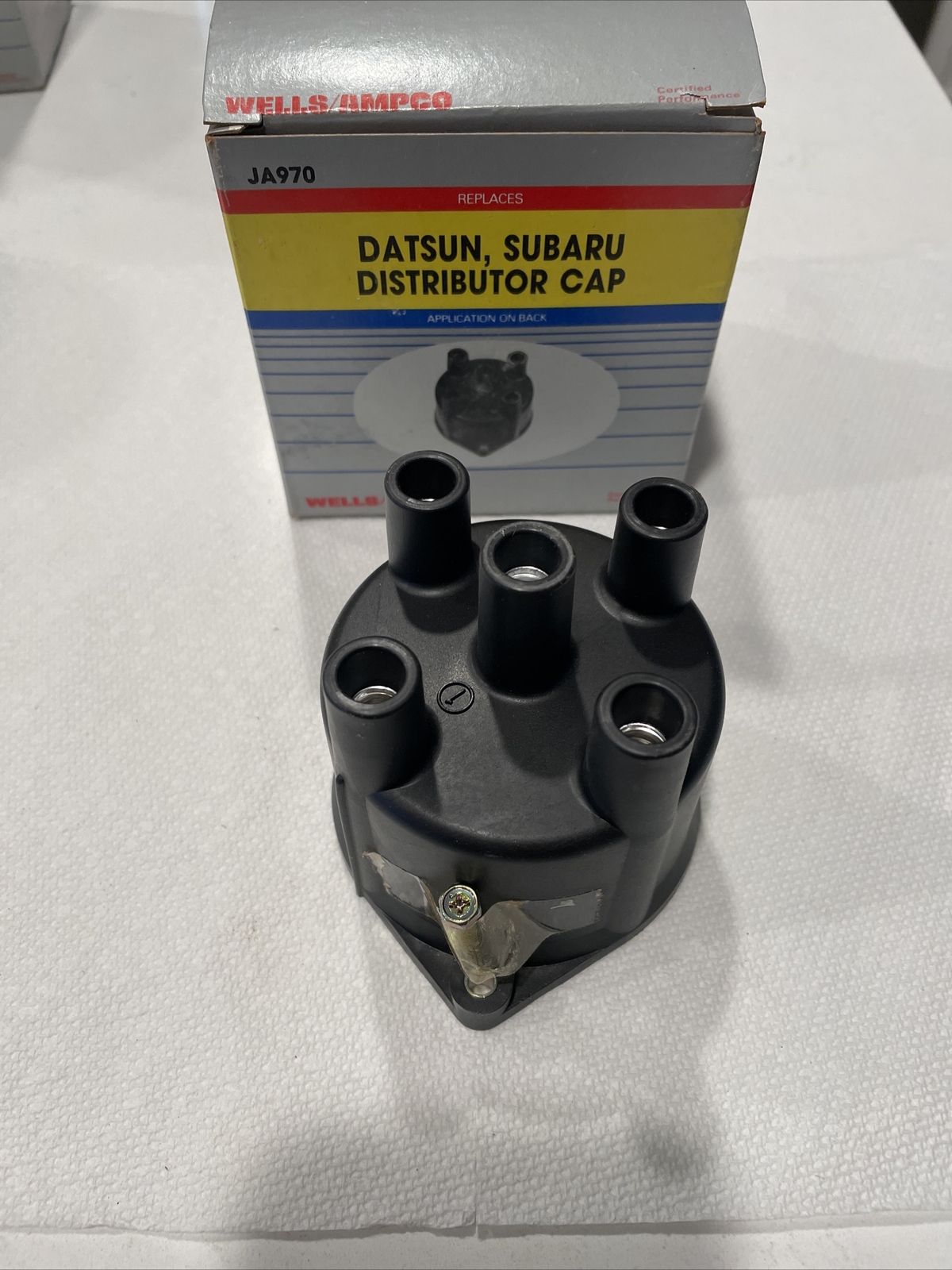New Wells 4 Cylinder Distributor Cap Fits 1982-86 Datsun 84-86 Subaru 49100-8711