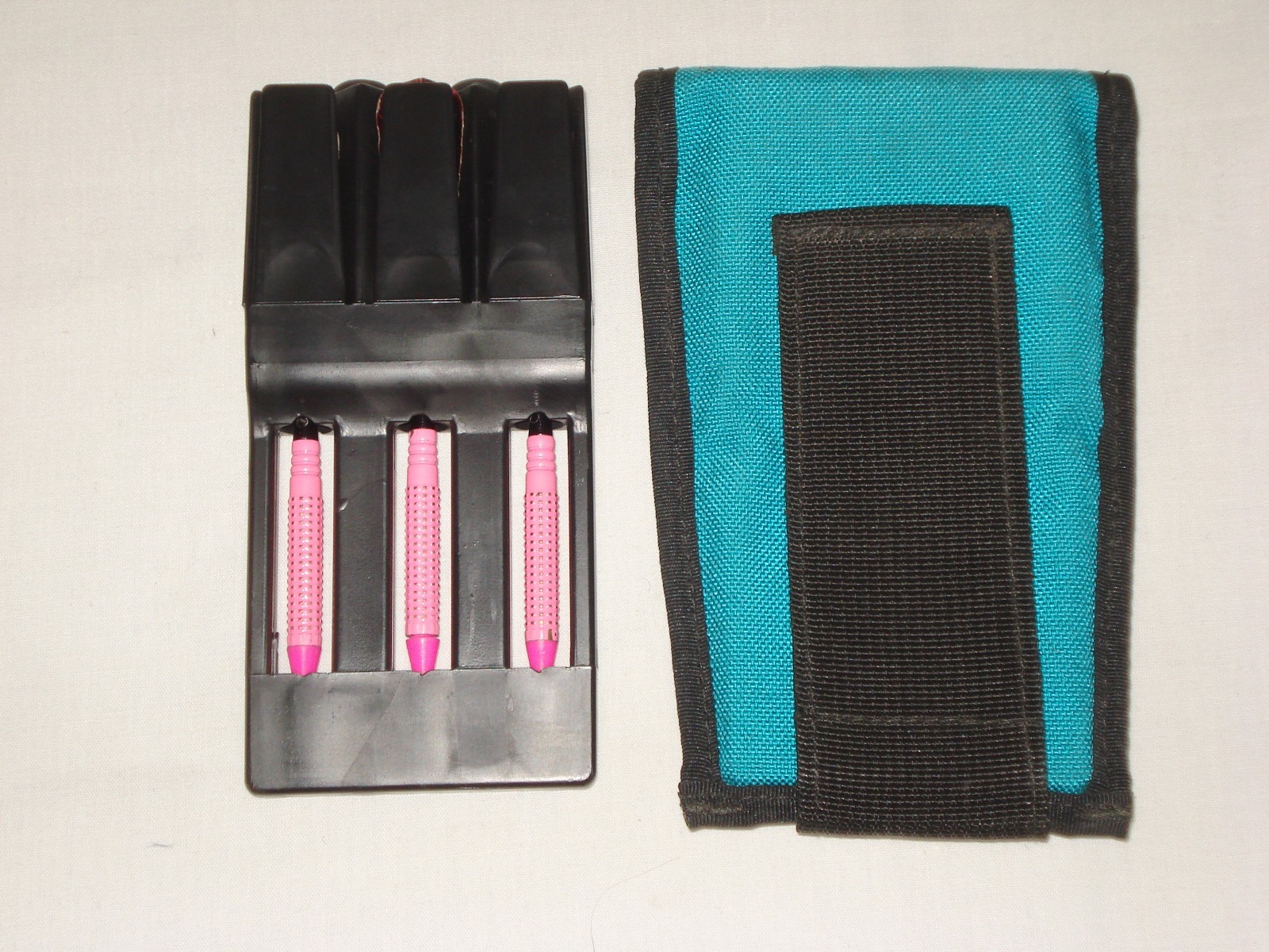 Dart Master Soft Case With Plastic Insert & Darts Hook & Loop Flap Belt Loop