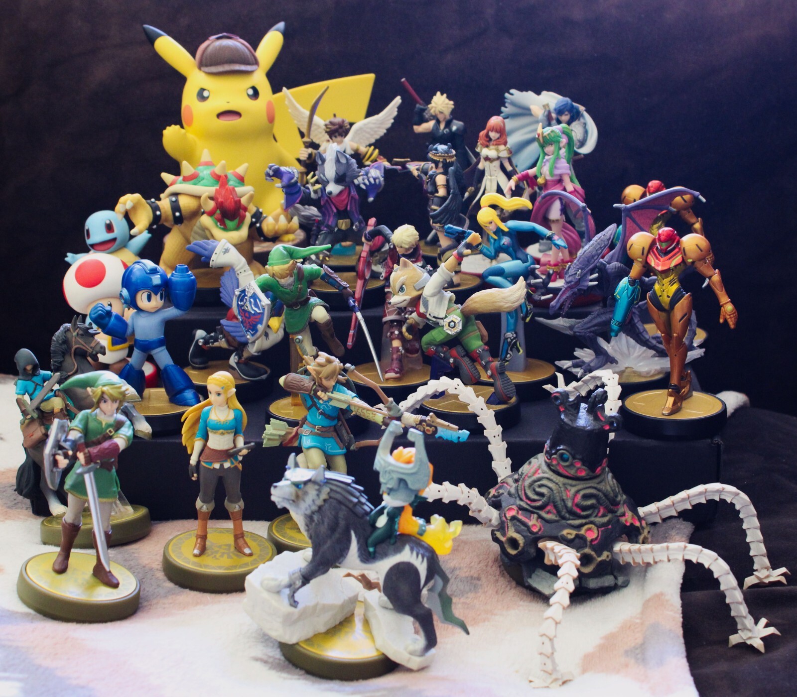 Various Amiibos - Fire Emblem, SSB, Legend of Zelda, Pokemon, Super Mario