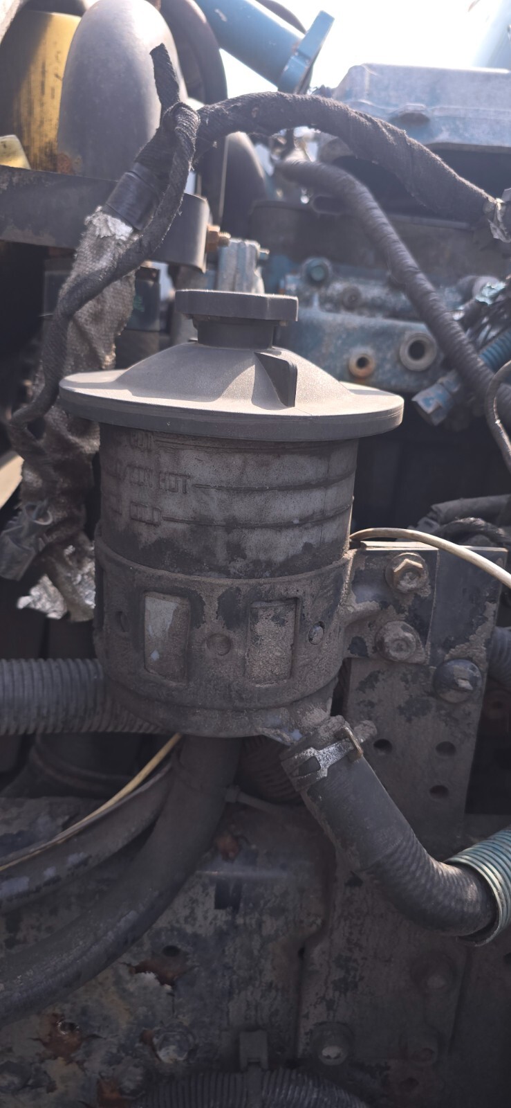 INTERNATIONAL 4300 2006 POWER STEERING RESERVOIR 3408609