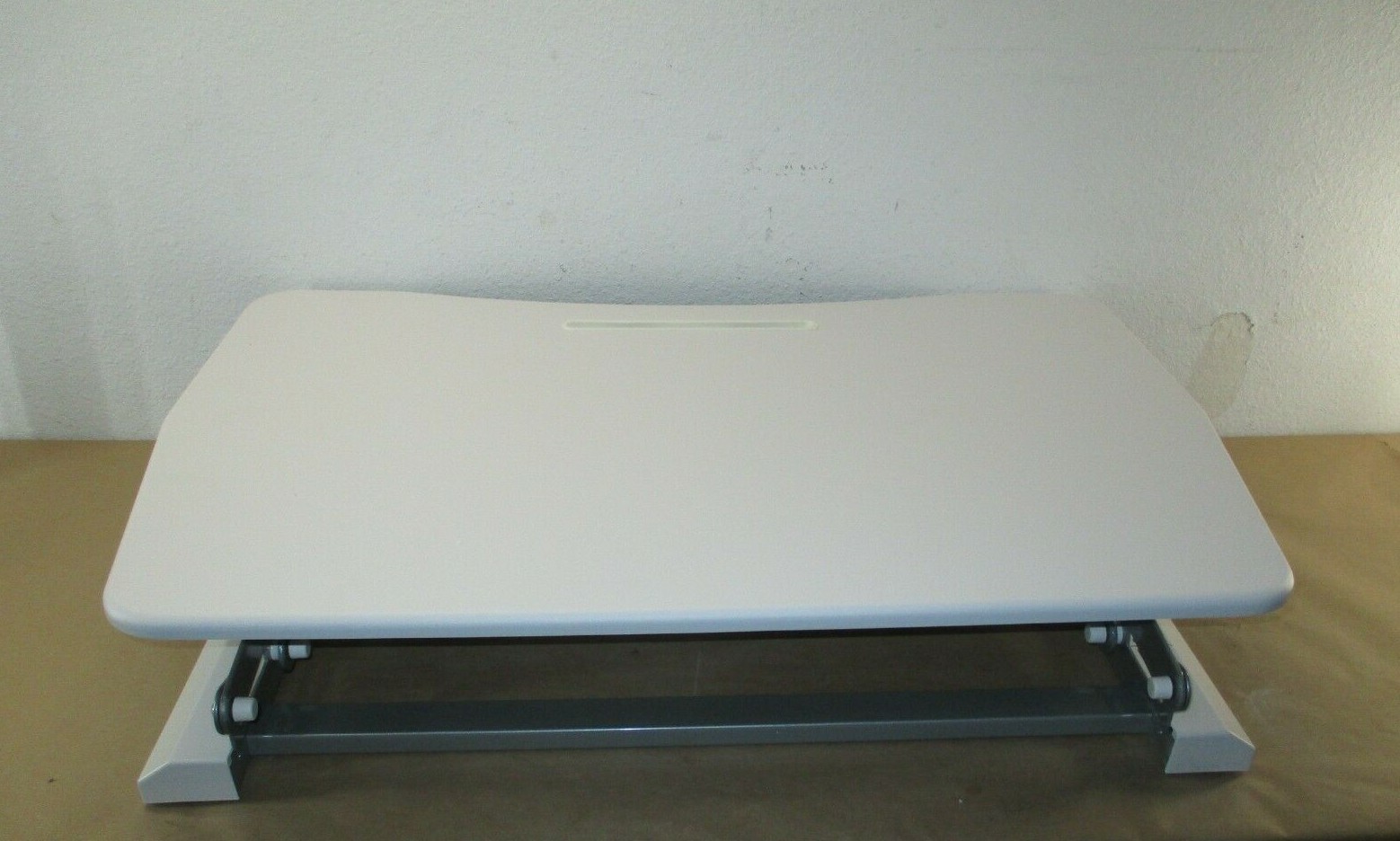 Mount-It! MI-7956 Adjustable Standing Desk Converter White Open Box