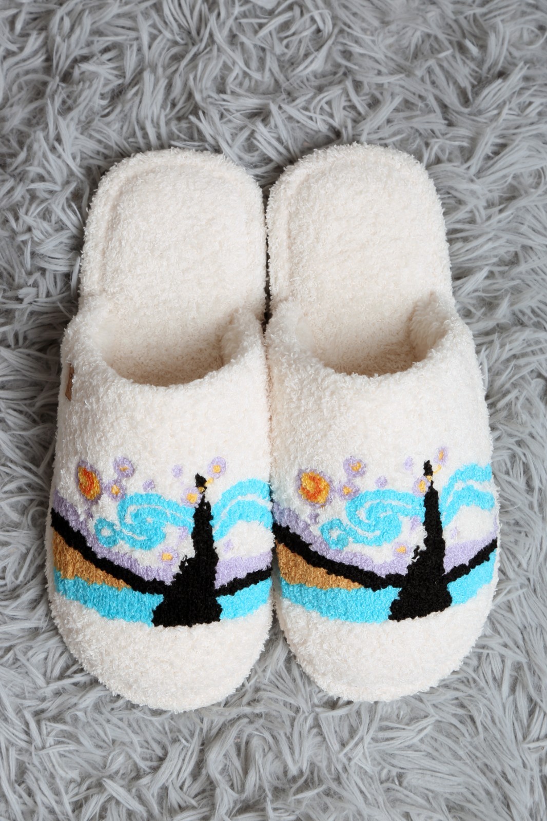 ComfyLuxe Painting-Inspired Pattern Slippers