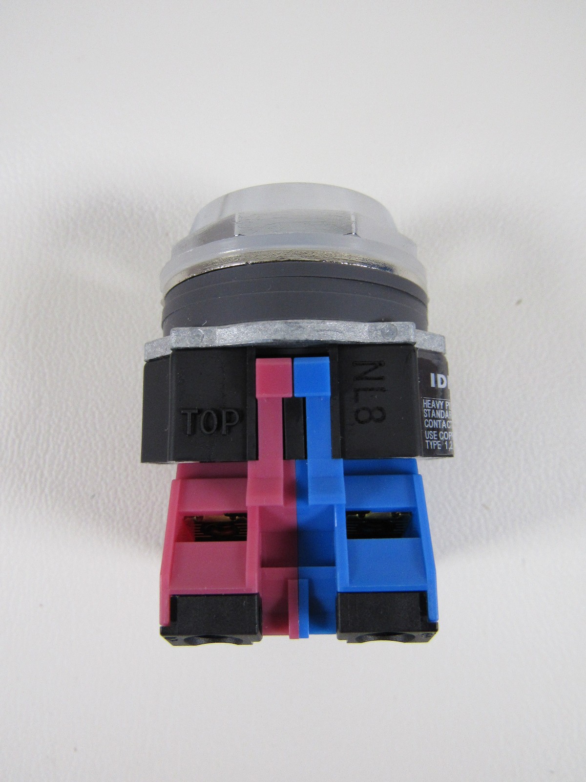IDEC AYD311NUR Push-Pull 40mm E-Stop Button