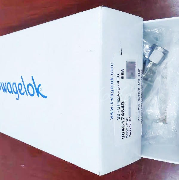 1PC Swagelok SS-QTM2A-B-400 Sealed quick coupling New
