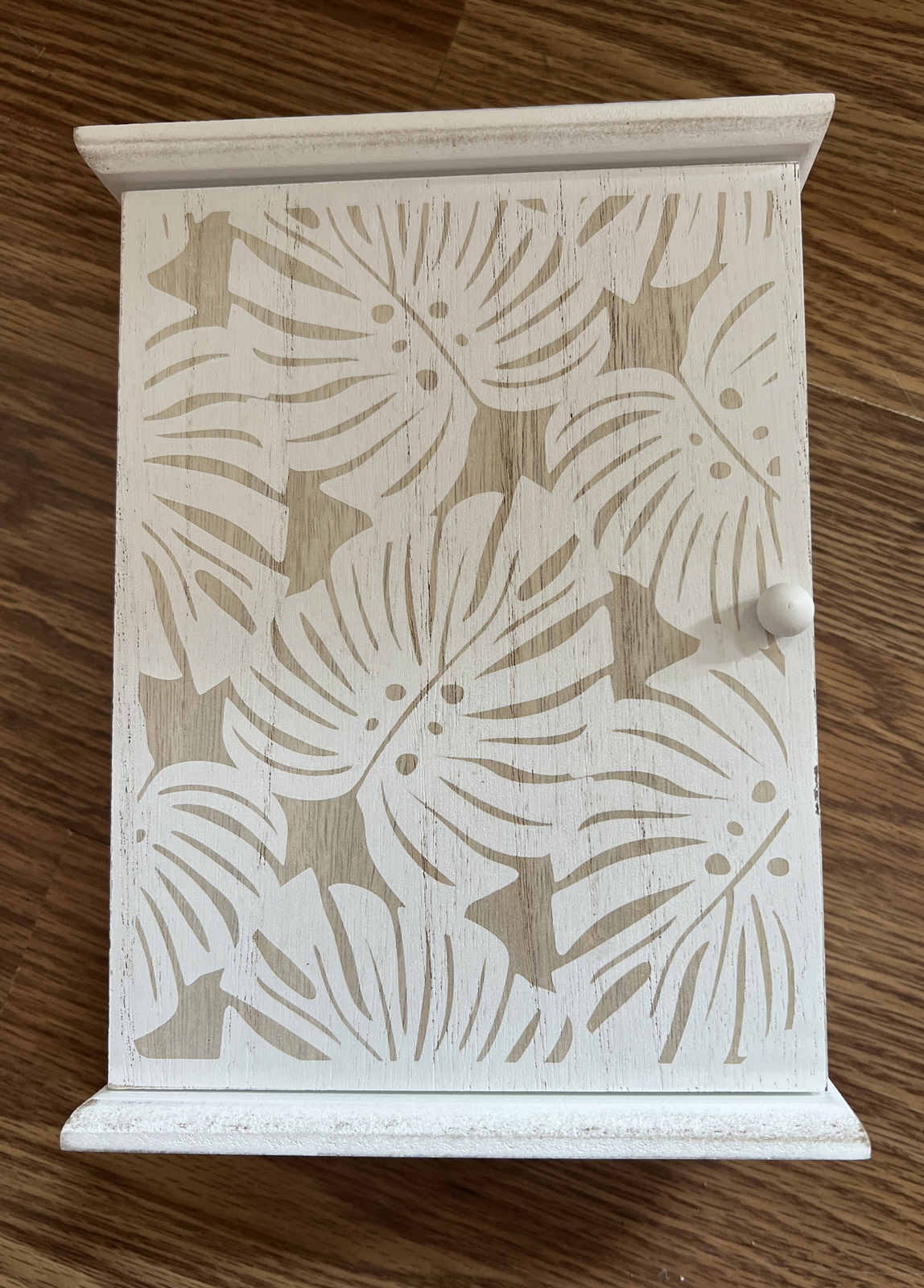 Monstera Leaves Wooden Key Box 9 x 6.5 x 3.3