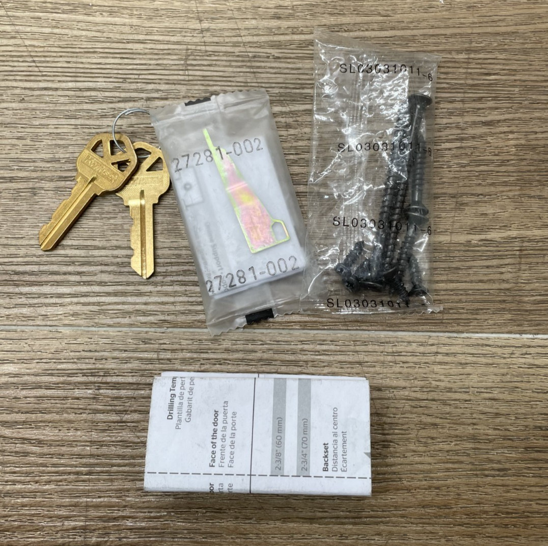 Kwikset 818VNH LIP 514 SMT 6AL STRKP Keyed Entry Handleset - Matte Black - READ*