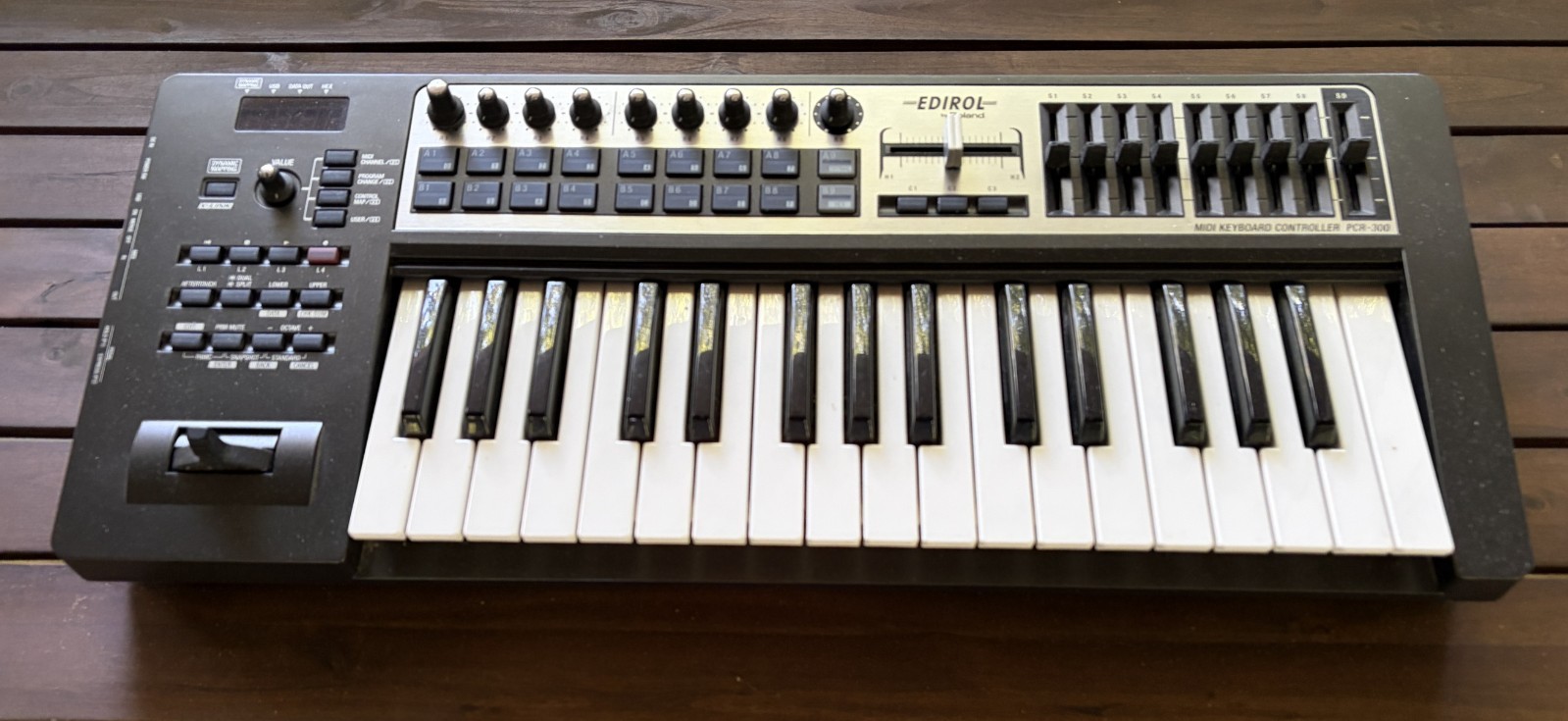 Roland Edirol PCR-300 Keyboard and MIDI Controlled
