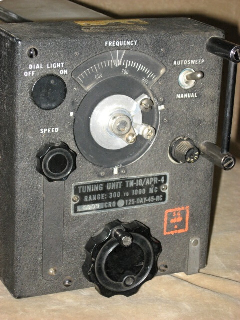 TN-18 Tuning Unit for APR-4 Receiver, with case