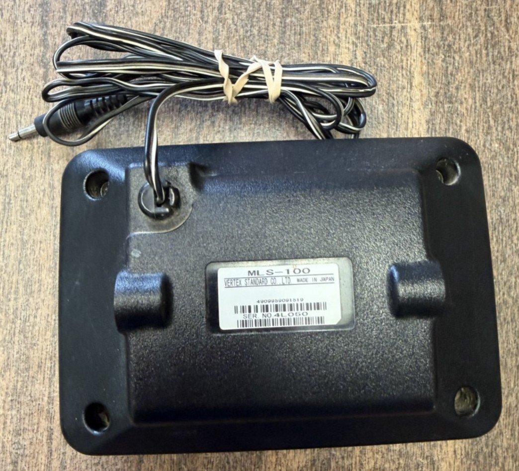 Yaesu Vertex MLS-100 Mobile Speaker w/ Mounting Bracket (USED) No Hardware