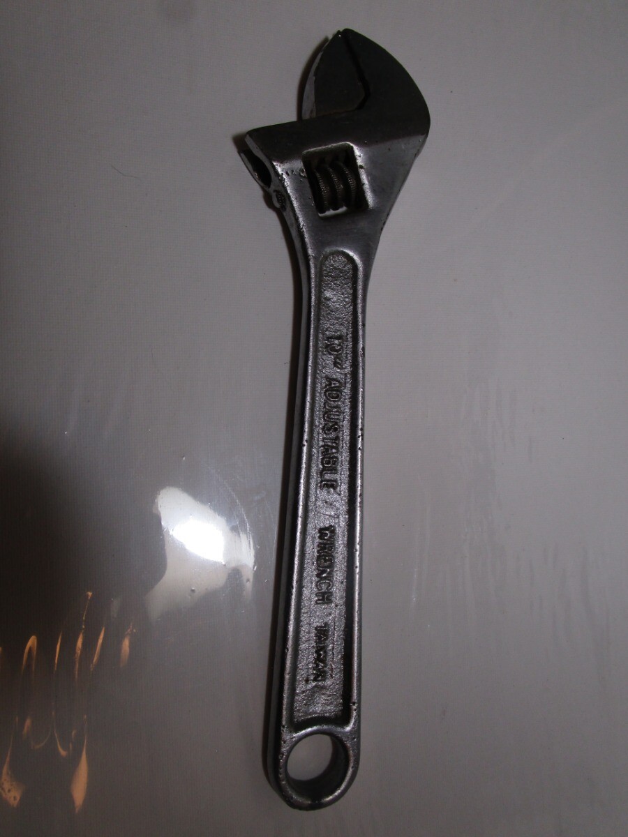 10 adjustable wrench