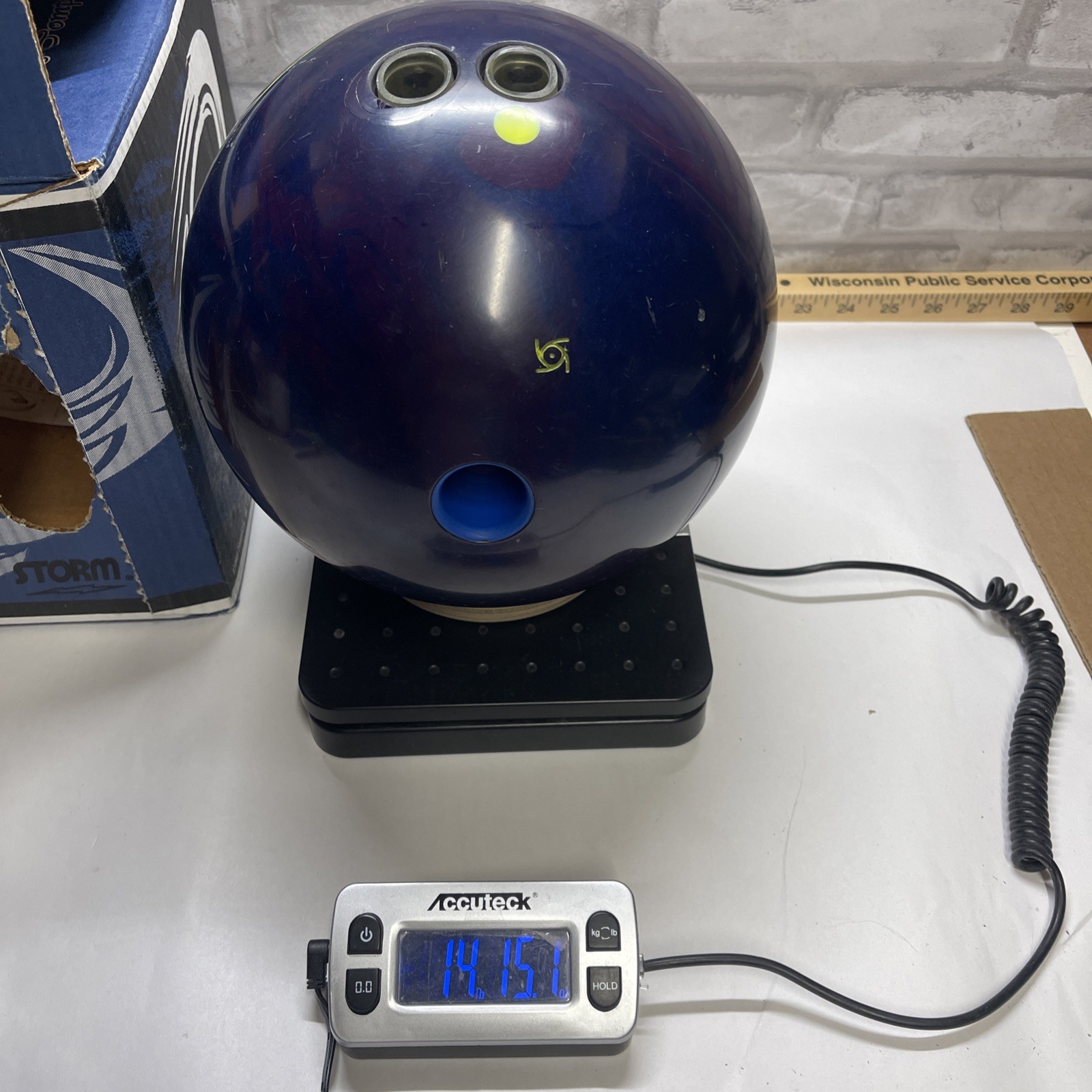 Storm Crossroad Bowling Ball 15 lbs Used Single Drilled With Original Box