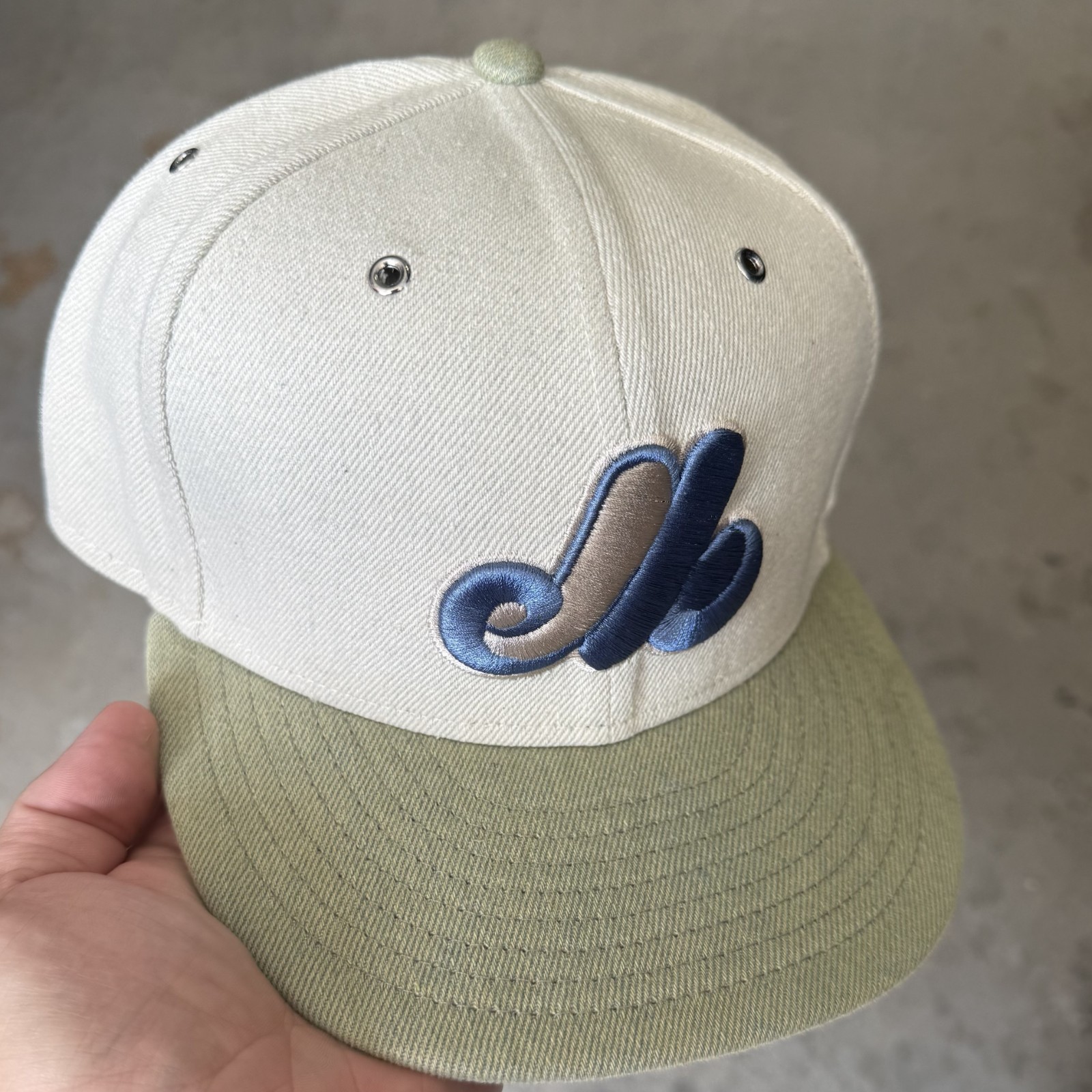 Size 7 1/4-Montreal Expos New Era 59fifty Fitted MLB Hat Cotton Material