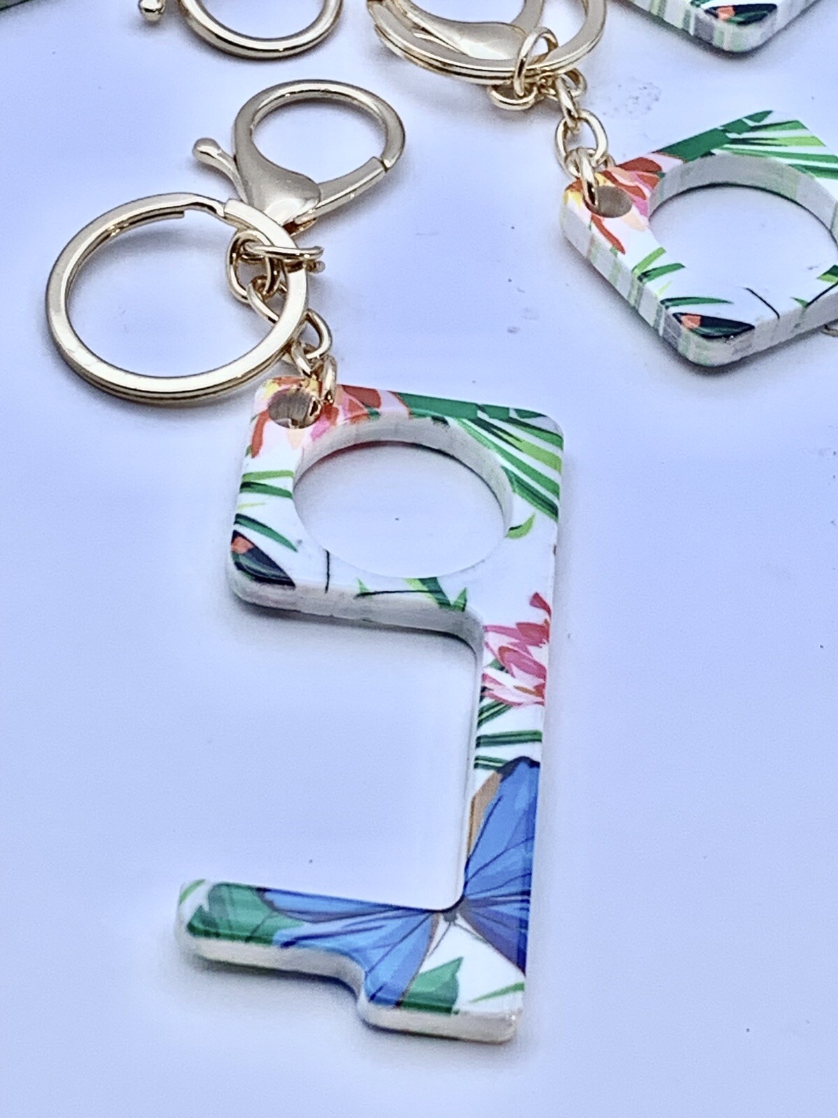 Keychain, No Touch Door Opener, Plastic White With Multiple Colors Flowers