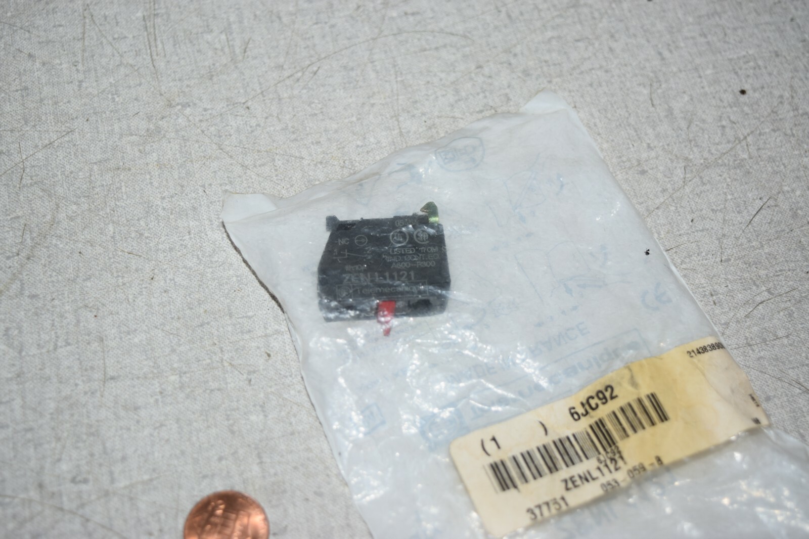 Telemecanique ZENL1121 6JC92 37751 Contact Block