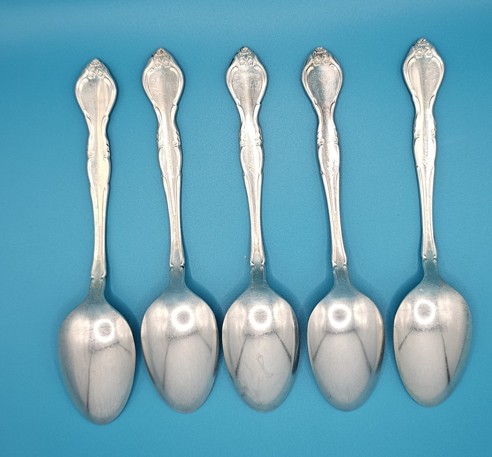 Set of 5 Oneida Community AFFECTION Flatware Teaspoons 6" Silverplate