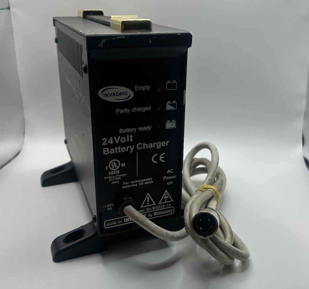 Invacare WS230-1A 24v 8A Wheelchair Power Chair Supply Battery Charger Tested