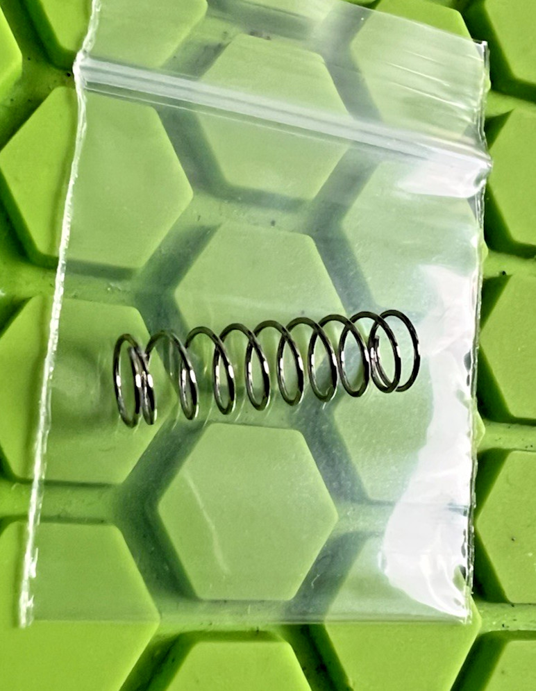 NEW DYE MATRIX GEN E LCD, DM4, DM5 /DM6 / DM7 TRIGGER SPRING - PAINTBALL