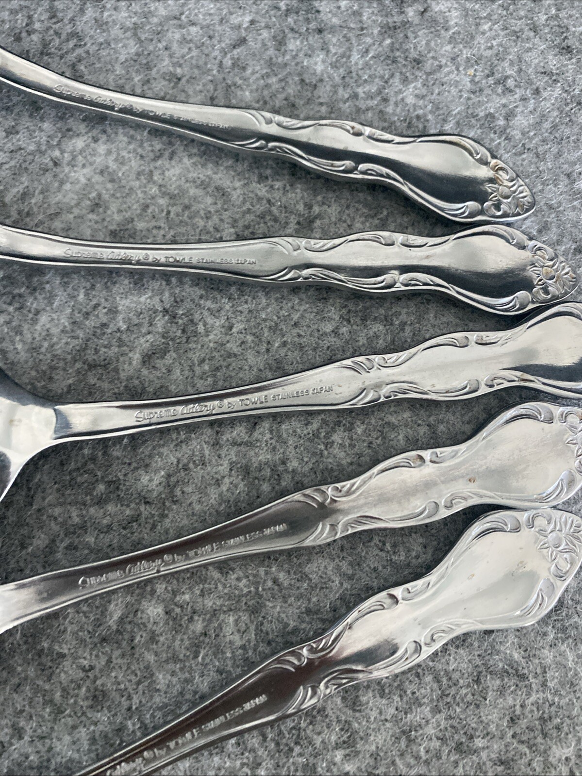 5 TOWLE/SUPREME CUTLERY STAINLESS FLATWARE, "PIERRE" PATTERN, TEASPOONS
