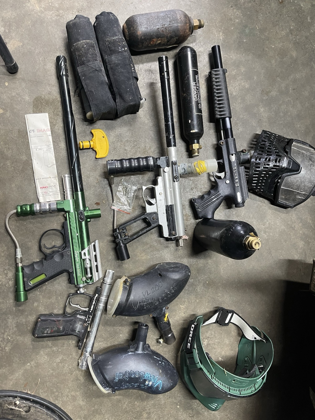 airsoft gun