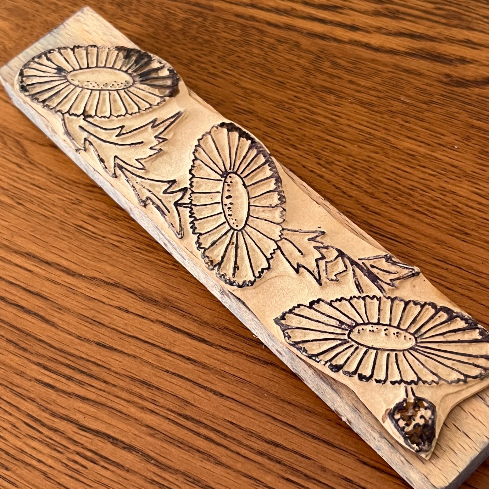Vintage Daisy & Strawberry Rubber Wood Stamp for Crafts 6 1/4" x 1 1/4"