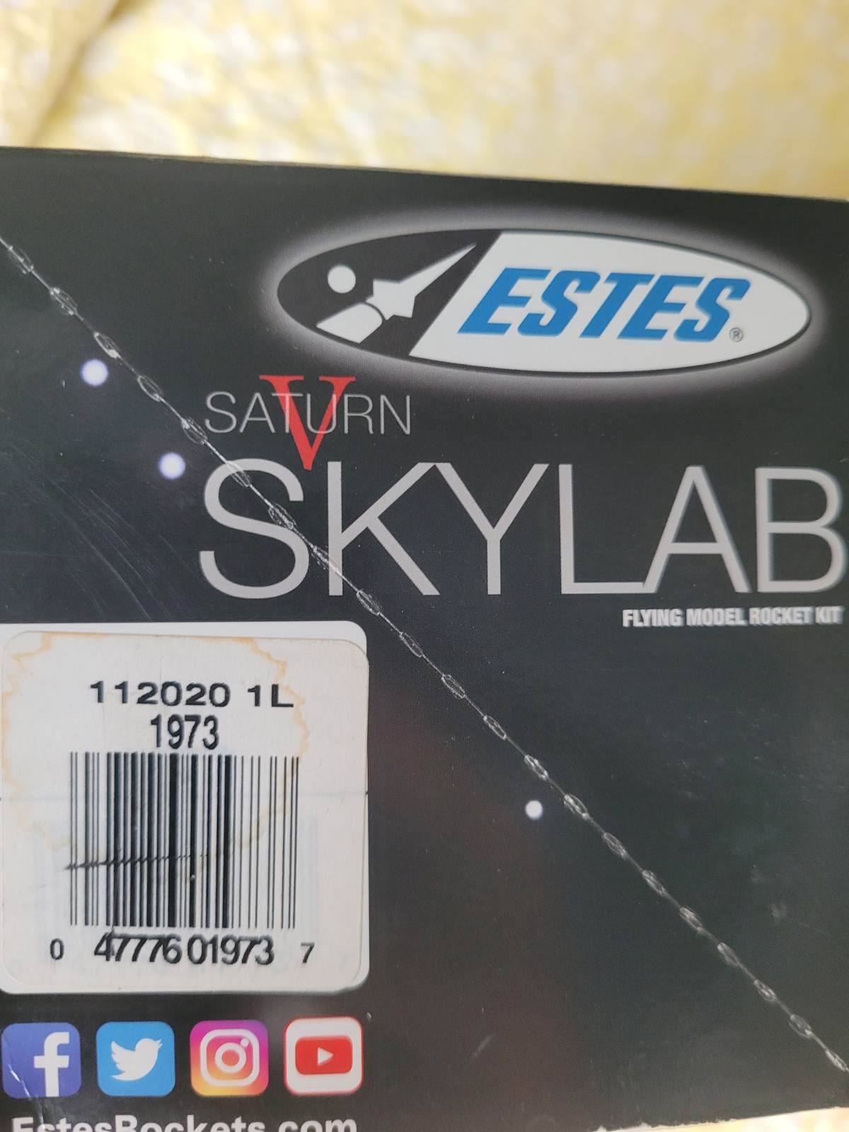 ESTES #1973 SKYLAB SATURN V FLYING MODEL ROCKET KIT 1:100 SCALE