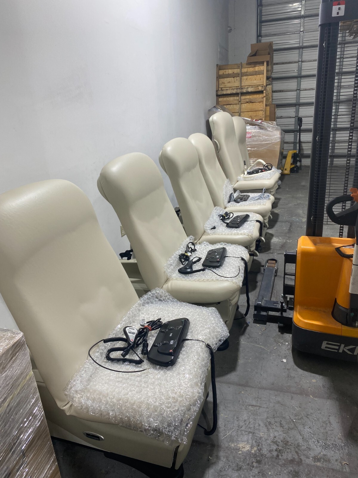 Midmark 625 Hi / Low Power Table With New Upholstery