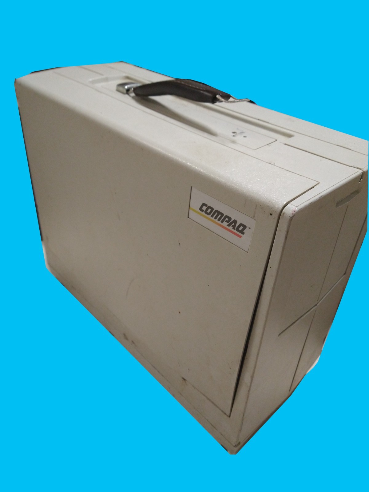 Vintage Compaq PLUS Portable Personal Computer - For Parts / Repair Only