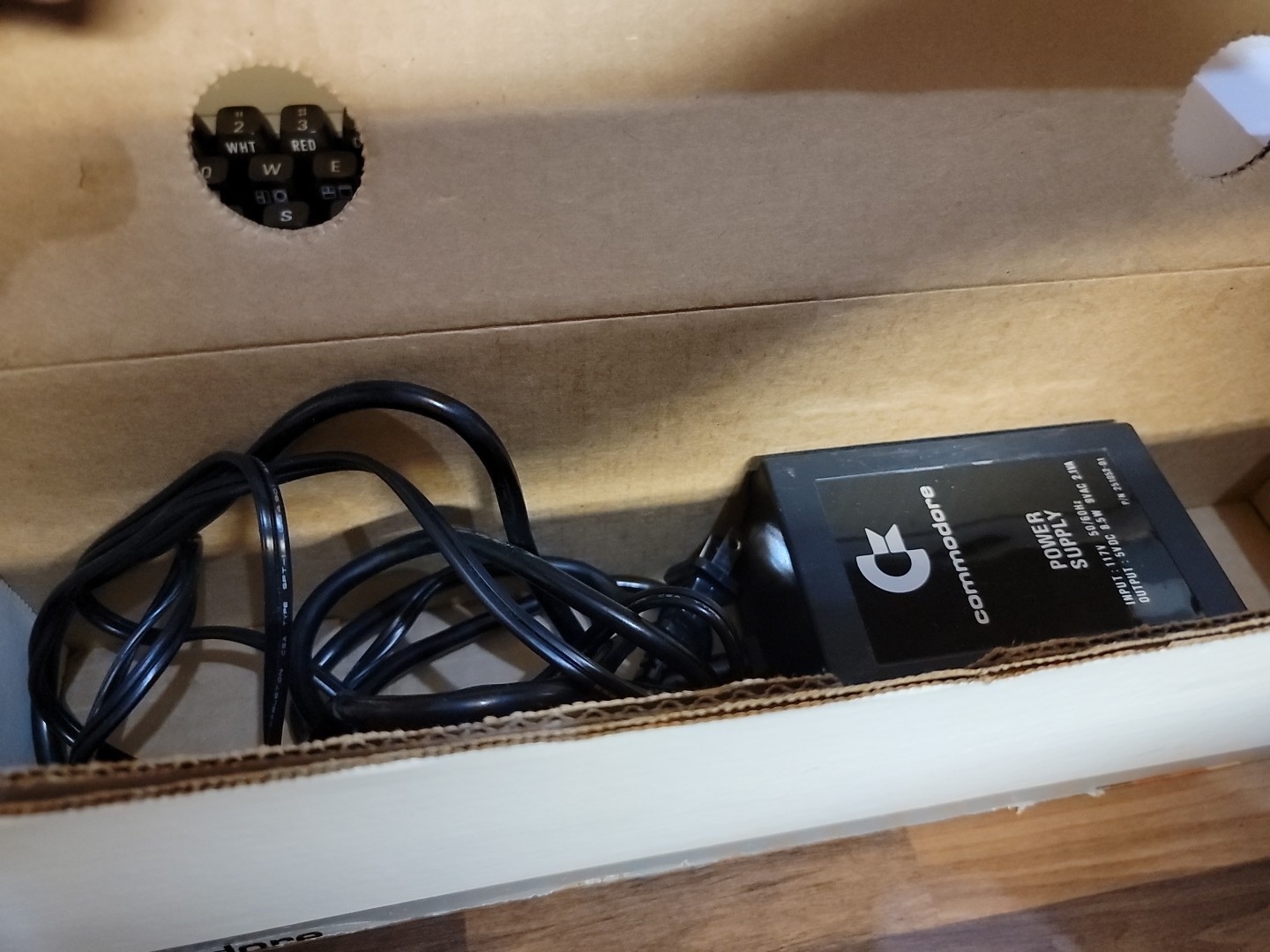 Commodore VIC-20 Computer w Original Box Foam & Matching Serials ~ Please Read!