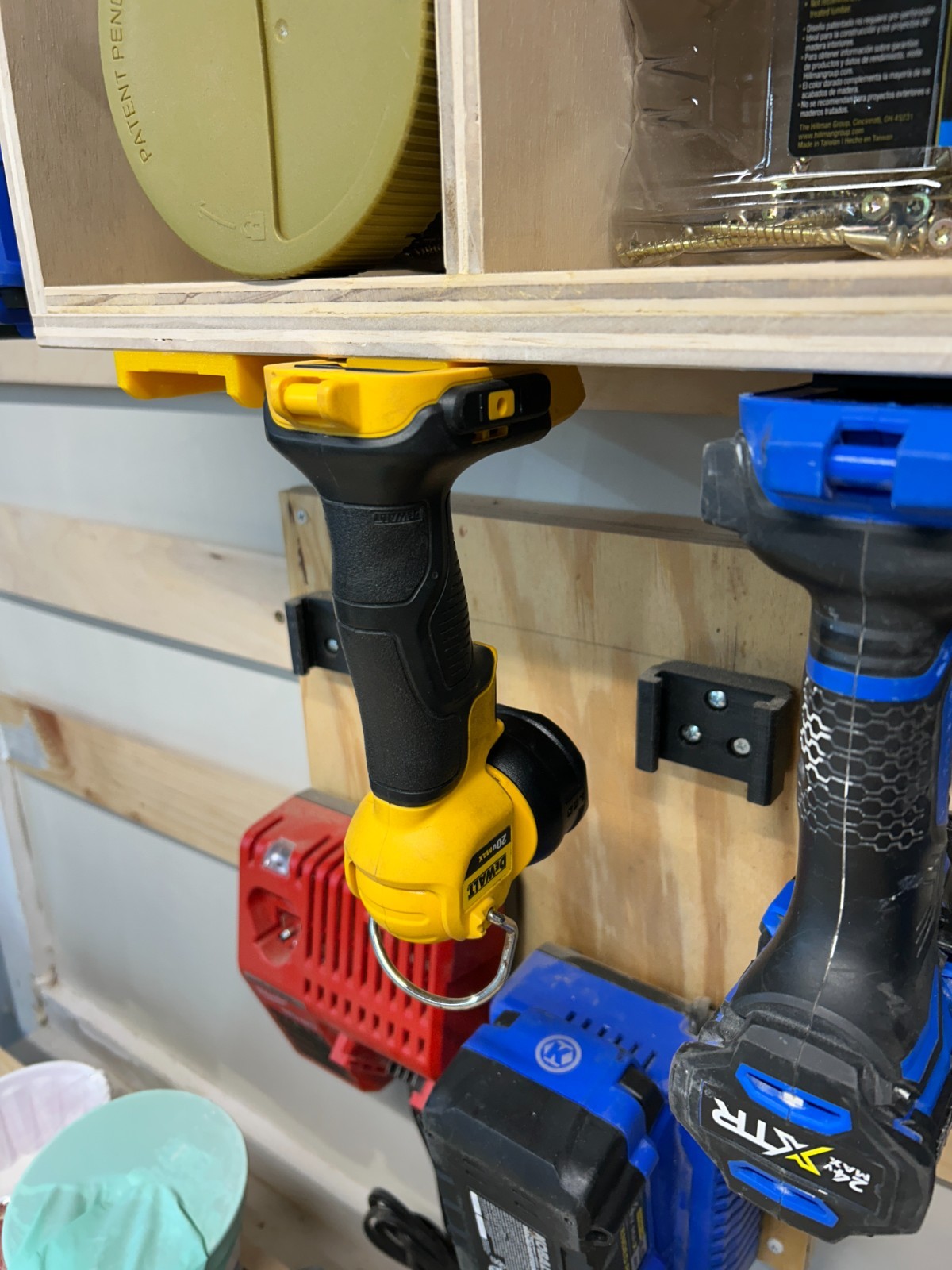 Dewalt 20V Tool Wall Mount Holder [Qty 10] – Garage/Van Storage Bracket